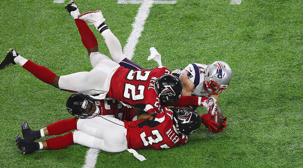 julian-edelman-falcons-patriots.jpg
